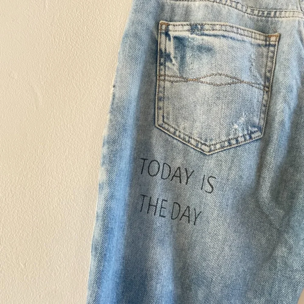 Zara Basic Women's Denim - Size 0 - Picture 4 of 4